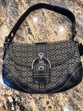 Authentic Coach C Canvas Black 2007 Signature Flap